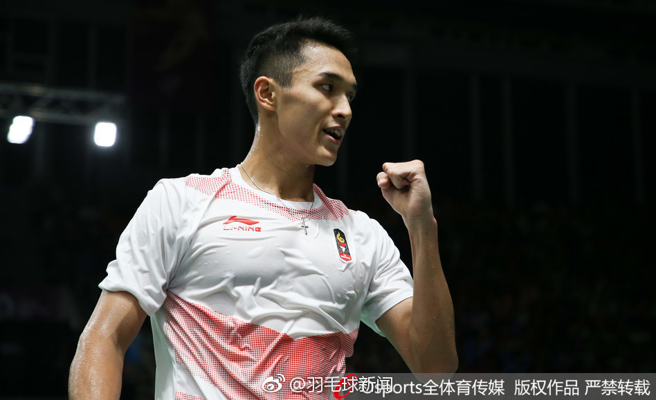 羽毛球选手吴嘉琪奋勇拼搏，成功进入四强