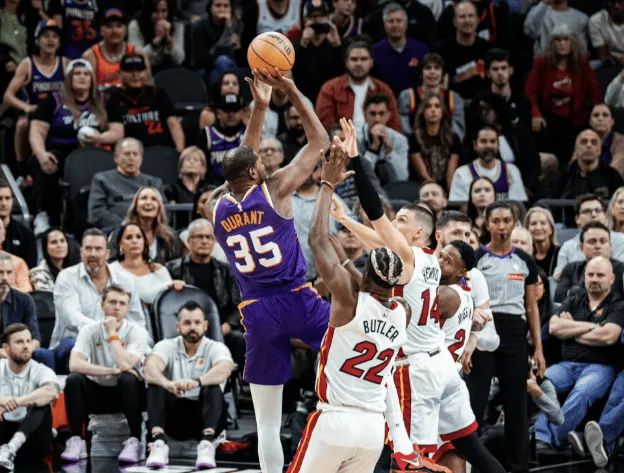 九游体育官方入口-太阳连胜势头被终结，不敌热火遭遇失利